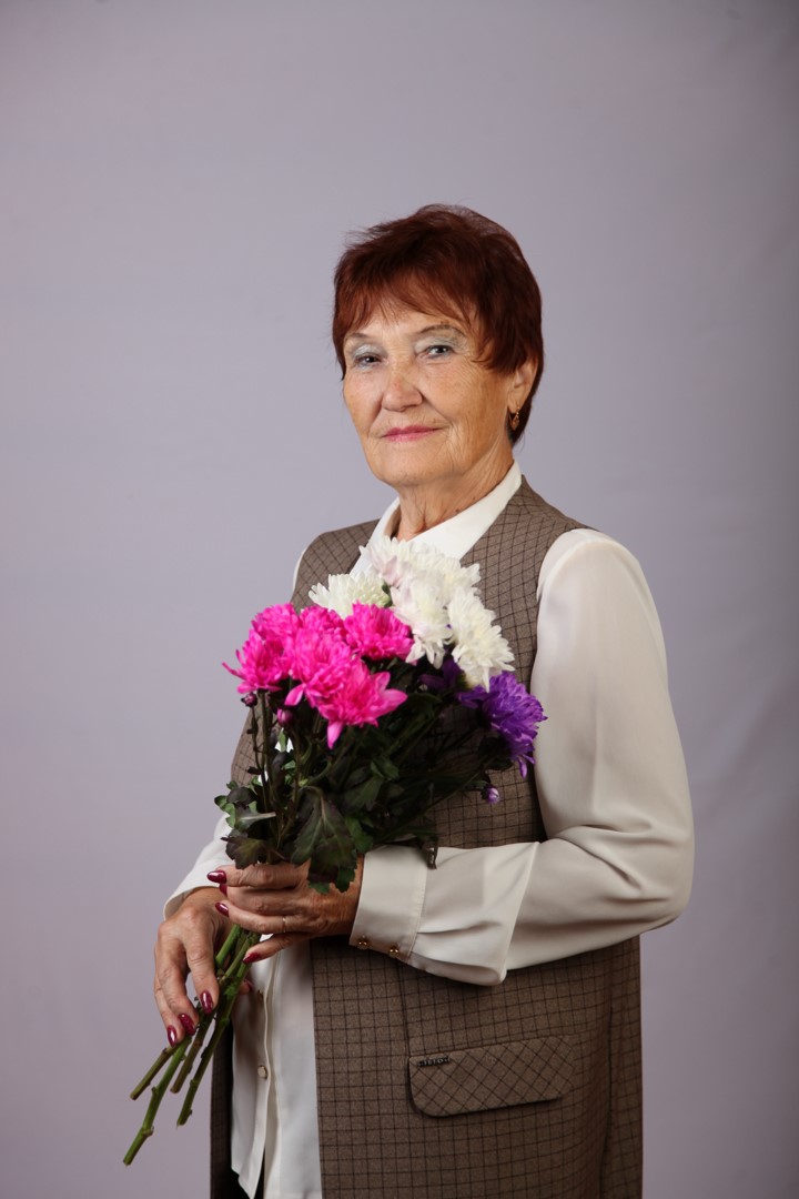 Эсаулова Мария Ивановна.