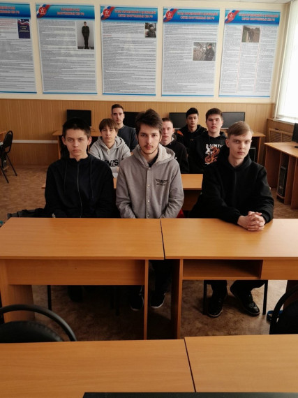 Сегодня юноши 10А класса приступили к учебным сборам в центре «Авангард».