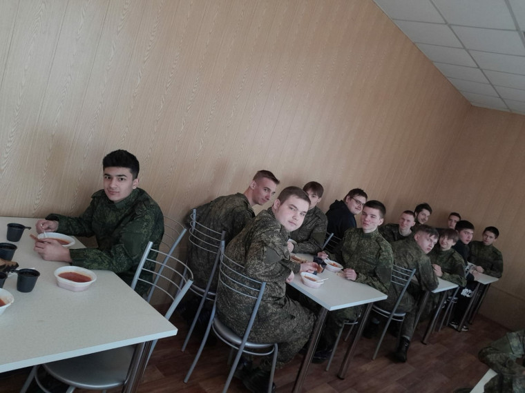 Сегодня юноши 10А класса приступили к учебным сборам в центре «Авангард».